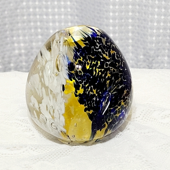 Vintage Hand Blown Glass Paperweight - Picture 3 of 8